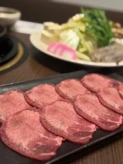 [N]ふじむら精肉店の極美味タンしゃぶ　100ｇ【冷凍】 （1枚目）